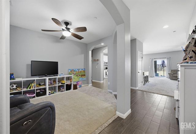 13504 Ashton Wood Court, Bakersfield, CA 93314