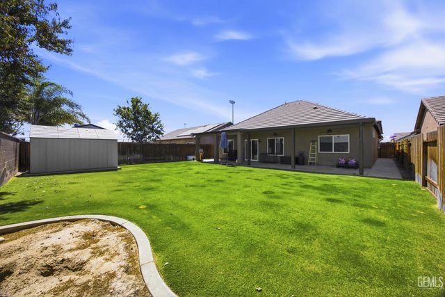 13504 Ashton Wood Court, Bakersfield, CA 93314
