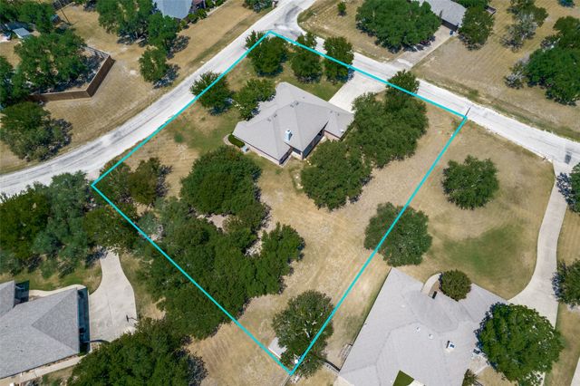 207 Highland Drive, Aledo, TX 76008