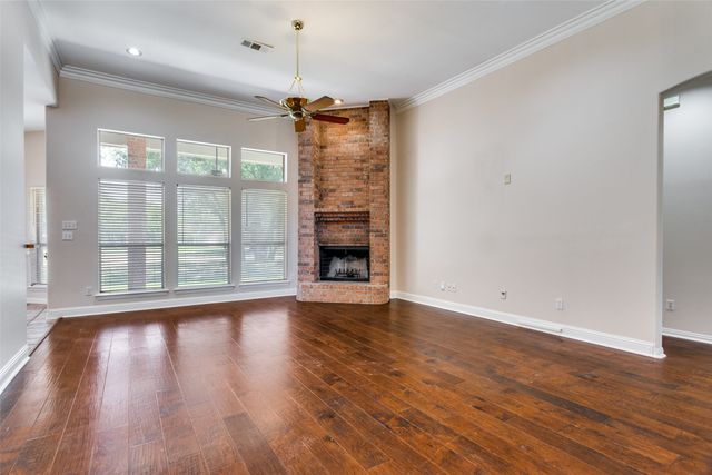 207 Highland Drive, Aledo, TX 76008