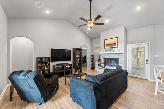 27084 FM 47, Wills Point, TX 75169