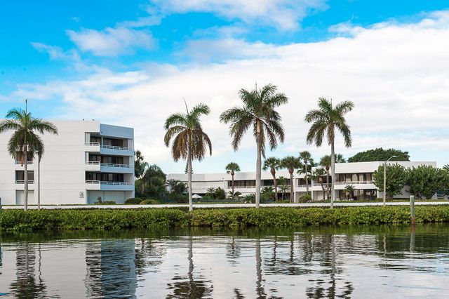3701 S Flagler Drive A204, West Palm Beach, FL 33405