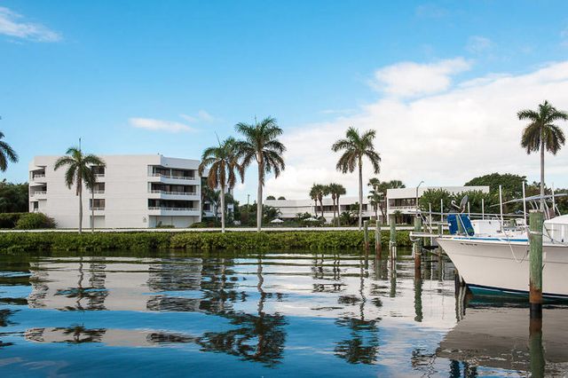 3701 S Flagler Drive A204, West Palm Beach, FL 33405