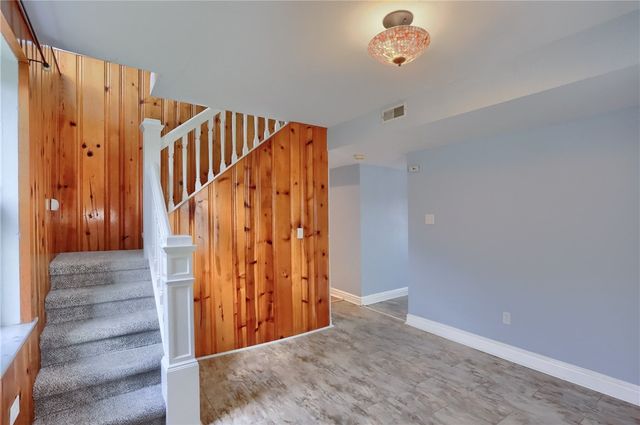205 Howard Street, Robinson Twp, PA 15057
