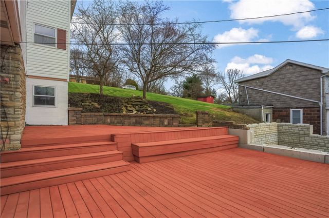 205 Howard Street, Robinson Twp, PA 15057