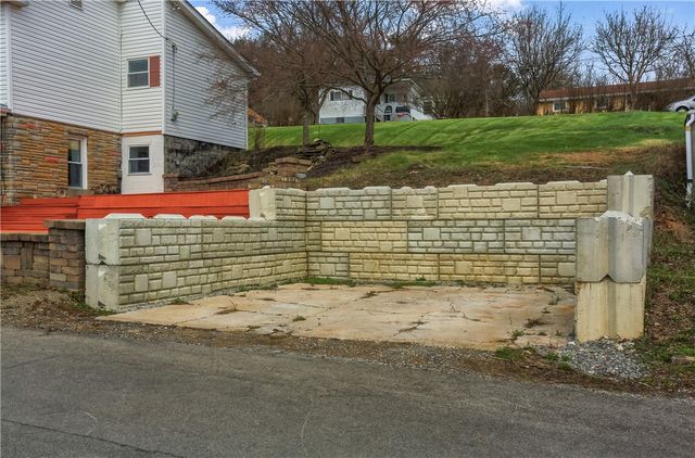 205 Howard Street, Robinson Twp, PA 15057