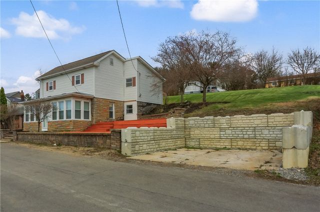 205 Howard Street, Robinson Twp, PA 15057