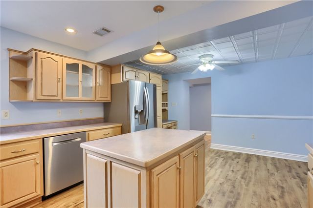 205 Howard Street, Robinson Twp, PA 15057