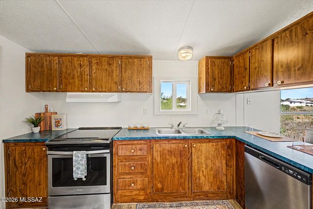 12644 S Red Horizon Trail, Vail, AZ 85641