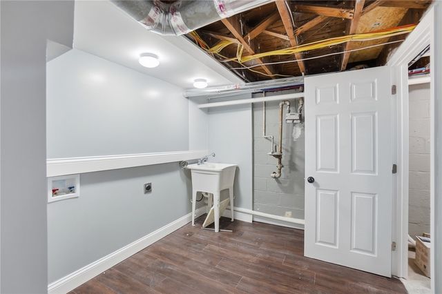 239 Travis Drive, Riverside, OH 45431