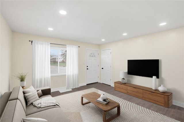 239 Travis Drive, Riverside, OH 45431