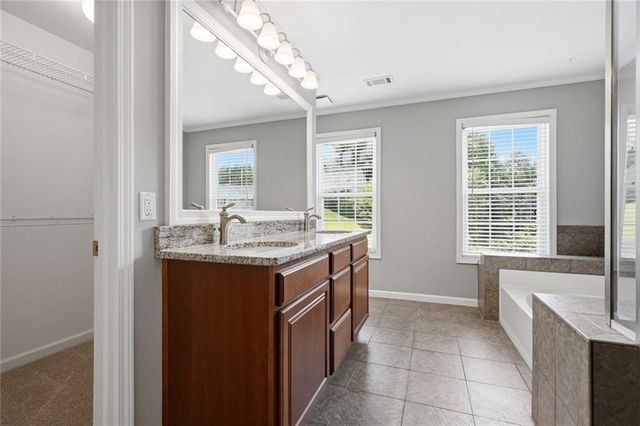 995 Stefan Walk, Cumming, GA 30040