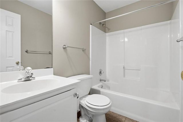 995 Stefan Walk, Cumming, GA 30040