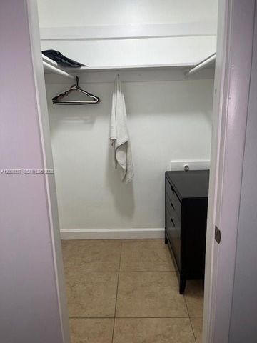 7410 SW 82nd St K206, Miami, FL 33143