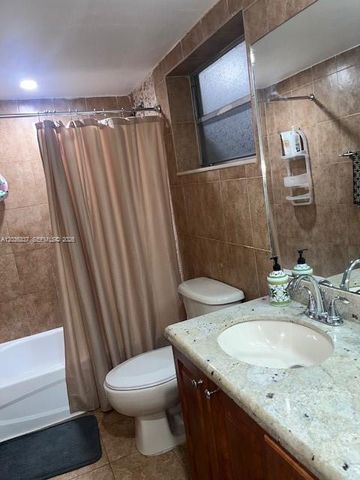 7410 SW 82nd St K206, Miami, FL 33143