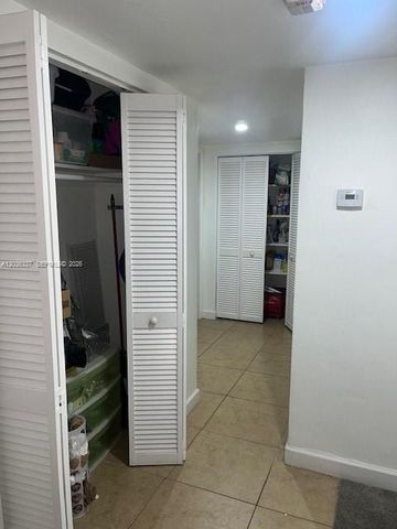 7410 SW 82nd St K206, Miami, FL 33143