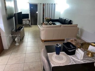 7410 SW 82nd St K206, Miami, FL 33143