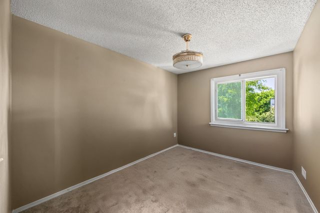 3707 SE 19th Street, Des Moines, IA 50320