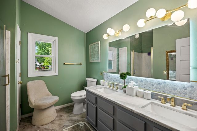 3707 SE 19th Street, Des Moines, IA 50320