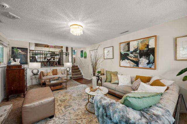3707 SE 19th Street, Des Moines, IA 50320