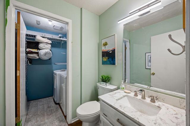 3707 SE 19th Street, Des Moines, IA 50320