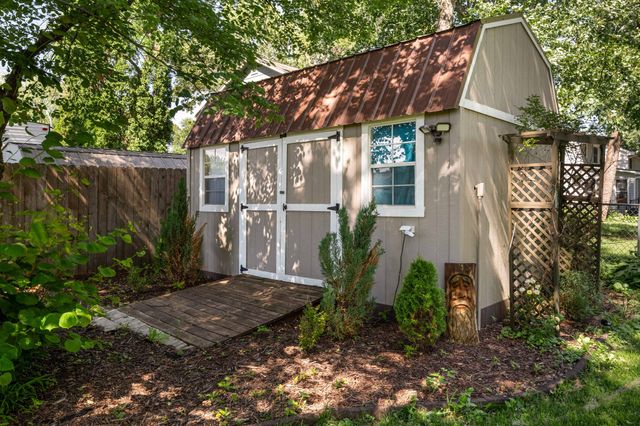 3707 SE 19th Street, Des Moines, IA 50320