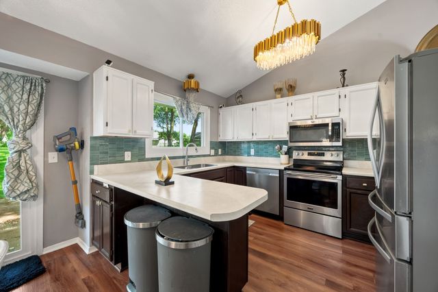 3707 SE 19th Street, Des Moines, IA 50320