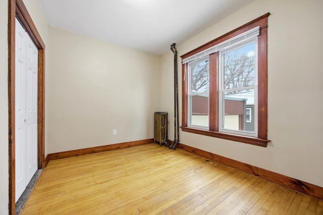 819 7th Avenue S, Moorhead, MN 56560