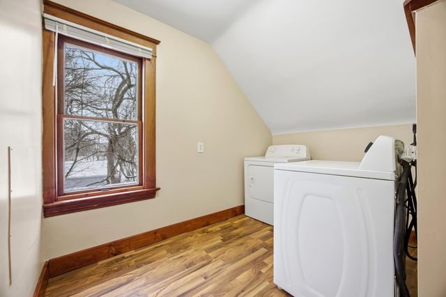 819 7th Avenue S, Moorhead, MN 56560