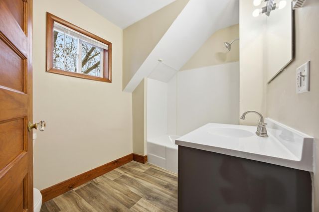 819 7th Avenue S, Moorhead, MN 56560