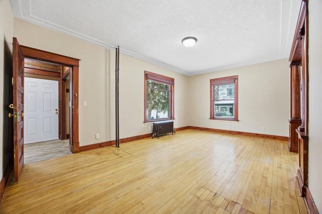 819 7th Avenue S, Moorhead, MN 56560