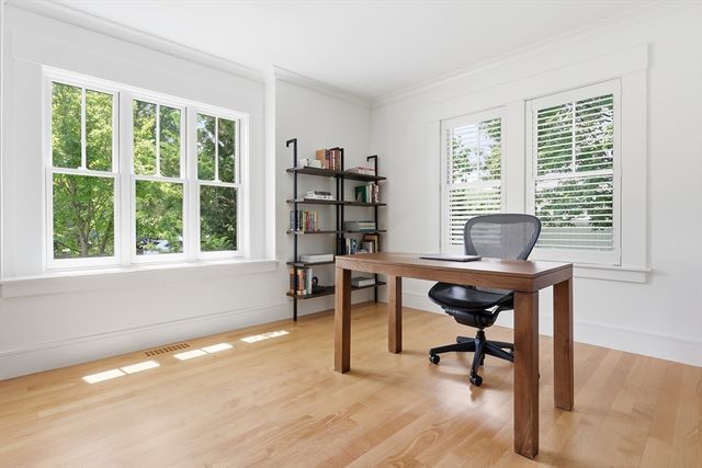 25 Stow Street, Concord, MA 01742
