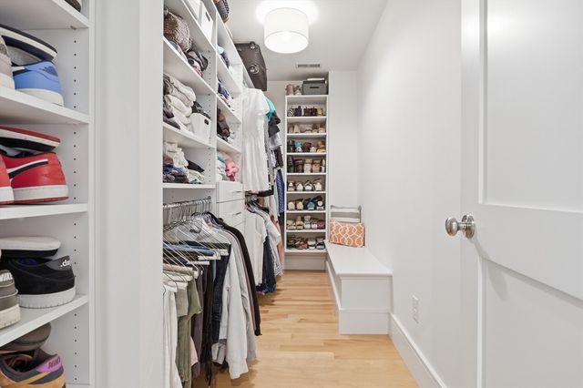 25 Stow Street, Concord, MA 01742
