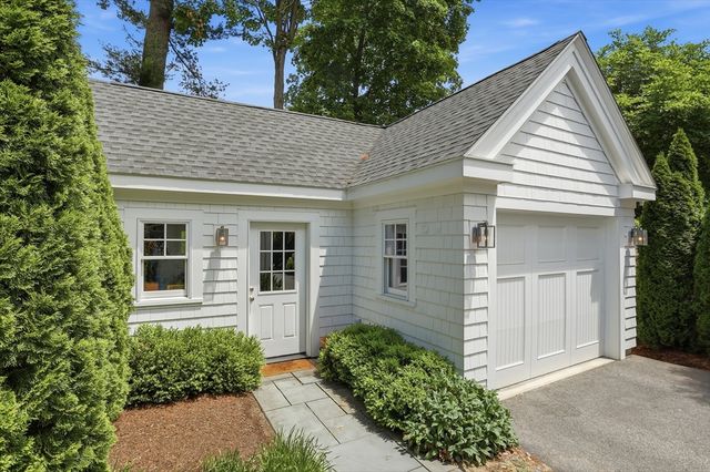 25 Stow Street, Concord, MA 01742