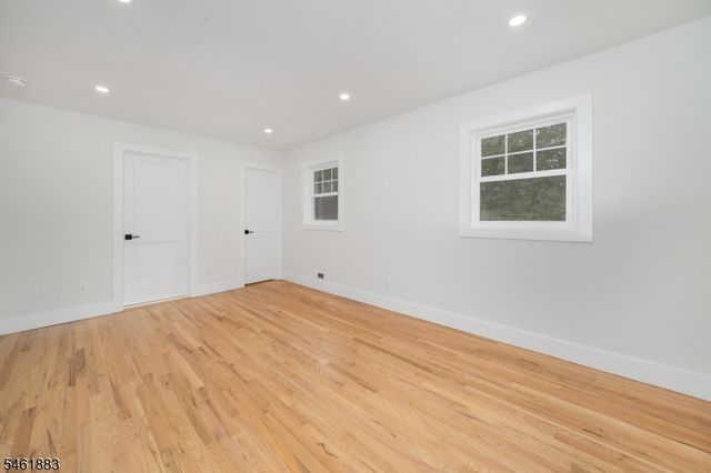 157 Circle Dr, Long Hill Twp., NJ 07946