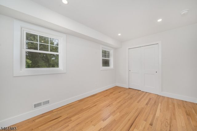 157 Circle Dr, Long Hill Twp., NJ 07946
