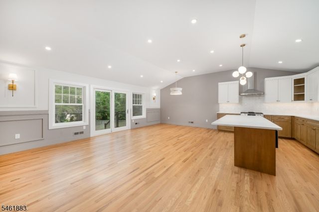 157 Circle Dr, Long Hill Twp., NJ 07946