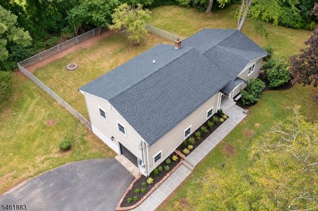 157 Circle Dr, Long Hill Twp., NJ 07946