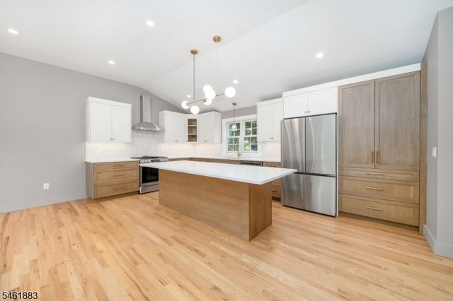 157 Circle Dr, Long Hill Twp., NJ 07946