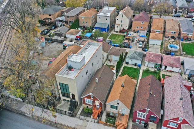 3328 S Damen Avenue, Chicago, IL 60608