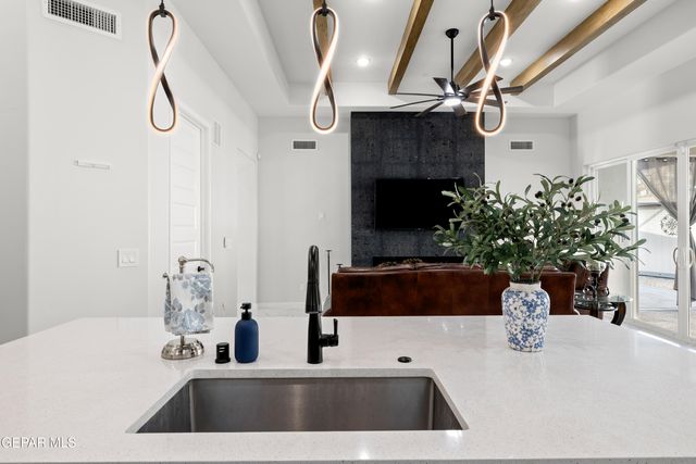 7287 BOBCAT HOLLOW Drive, El Paso, TX 79911