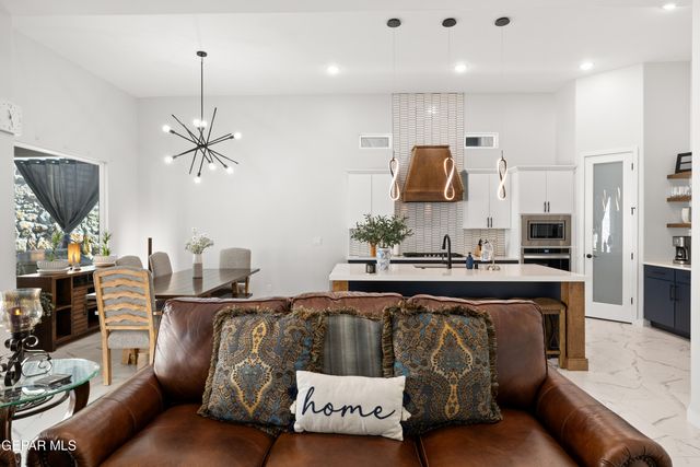 7287 BOBCAT HOLLOW Drive, El Paso, TX 79911