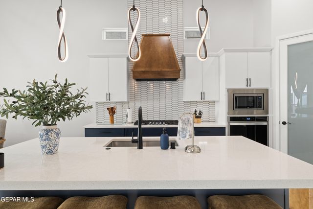 7287 BOBCAT HOLLOW Drive, El Paso, TX 79911