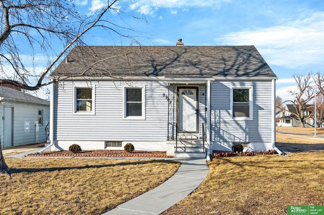 2902 Grebe Street, Omaha, NE 68112