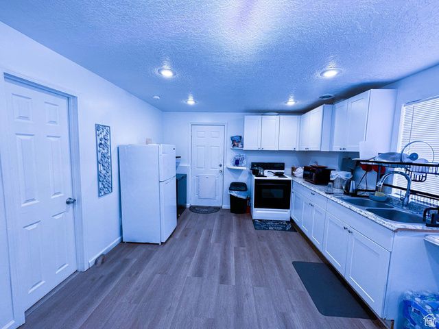 7529 S SPRINGBROOK DR, West Jordan, UT 84084