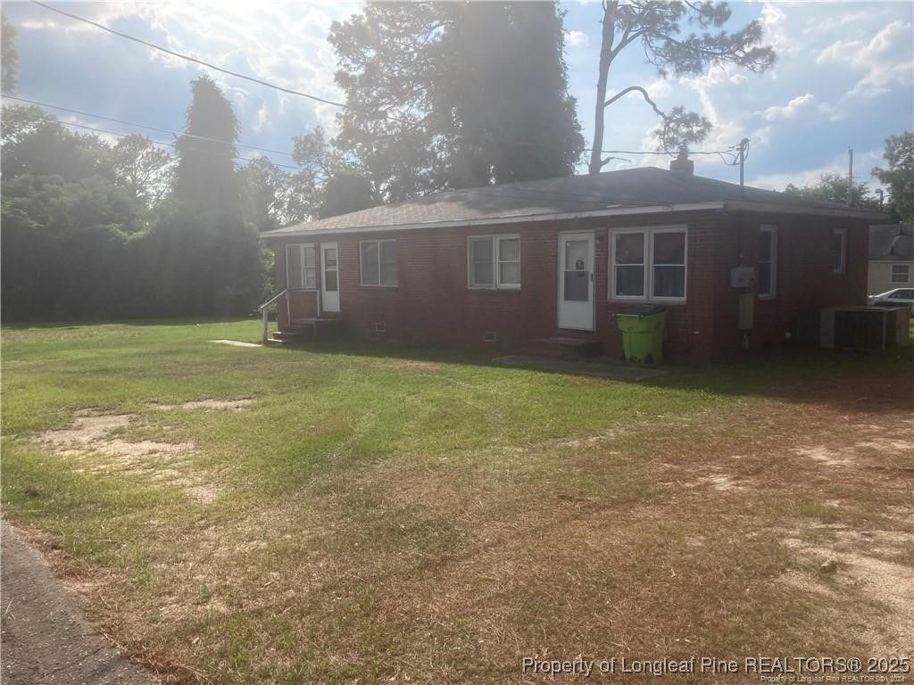 307 N Main Street, Spring Lake, NC 28390 — photo 3
