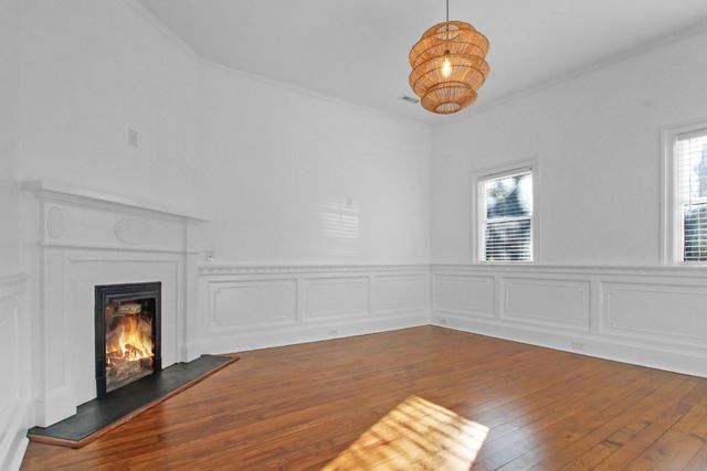 16 Moultrie Street, Charleston, SC 29403