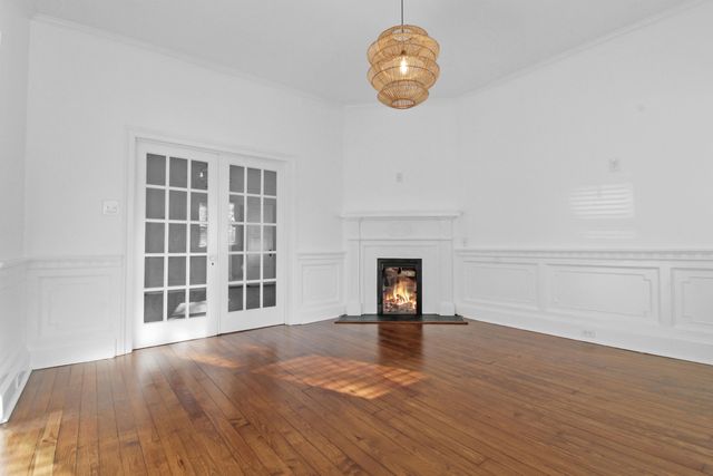 16 Moultrie Street, Charleston, SC 29403