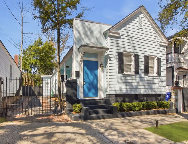 16 Moultrie Street, Charleston, SC 29403