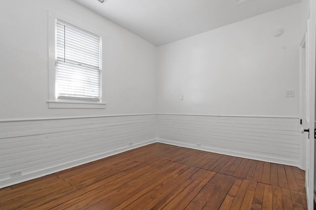 16 Moultrie Street, Charleston, SC 29403